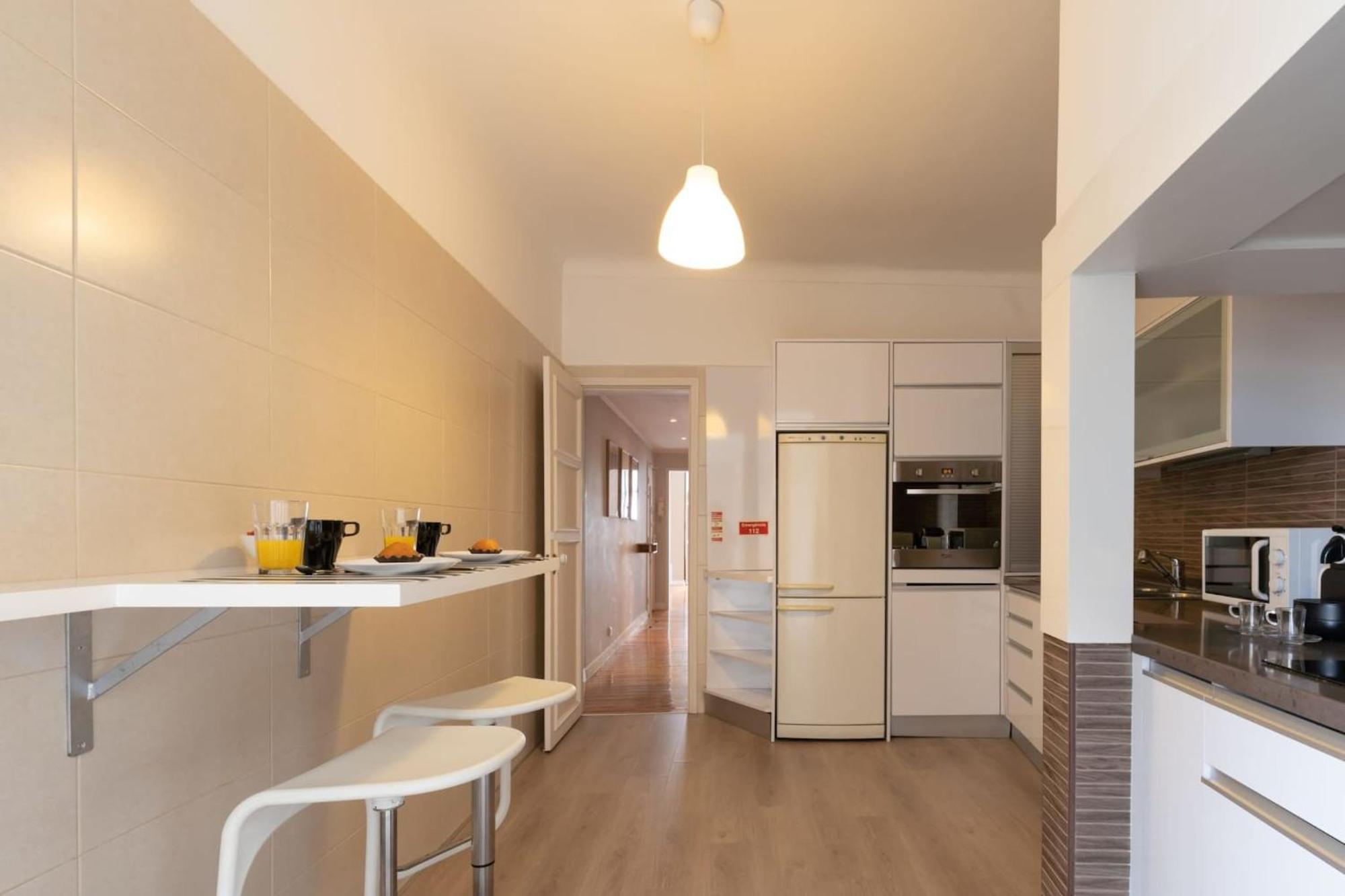 Principe Real Spacious Delight By Innkeeper Lisbon Bagian luar foto