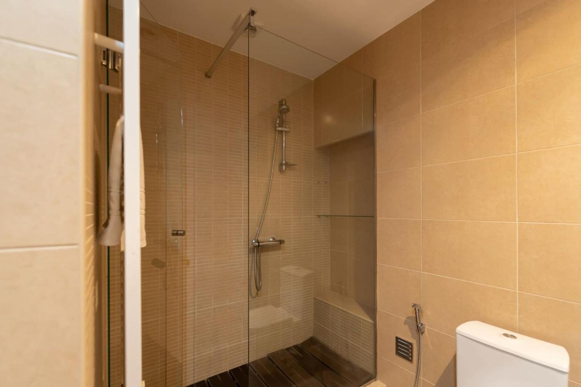 Principe Real Spacious Delight By Innkeeper Lisbon Bagian luar foto